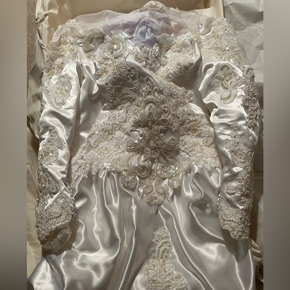 Wedding Dress, White, Satin and heavily beaded. - Picture 4 of 5